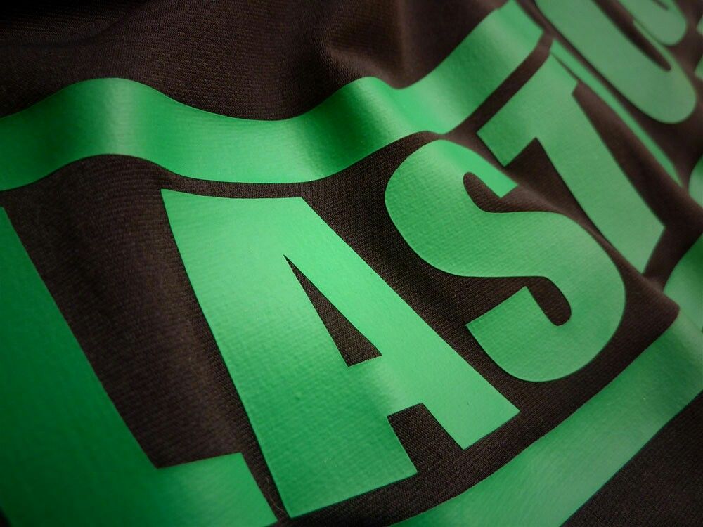 Playeras con vinil textil personalizado